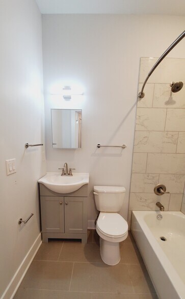 Building Photo - 4138 W Girard Ave