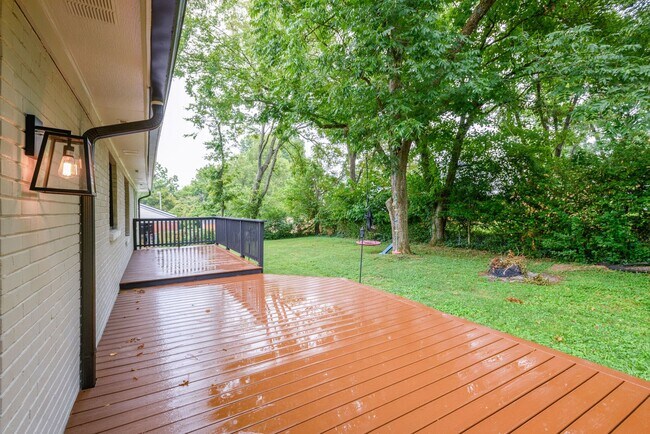Building Photo - Renovated Mid-Century Modern Ranch in the ...