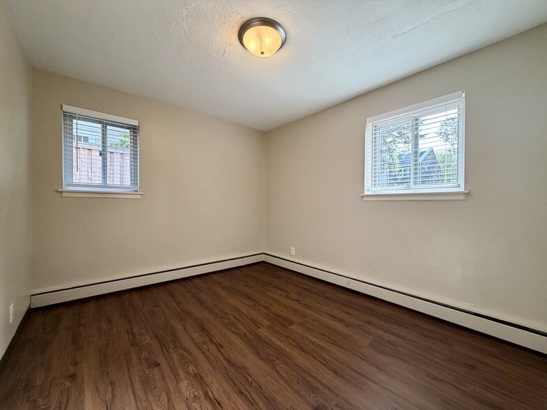 2BR,1BA - 625SF - Unit 10 - Large Bedroom - 2333 Priscilla St of In the City Apartments