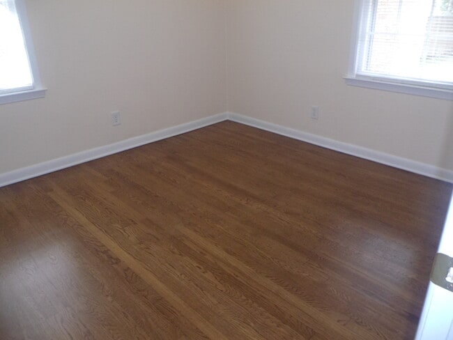 Building Photo - 2518 Etiwan Ave