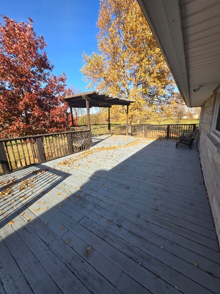 Building Photo - 7520 W Manson Colfax Rd