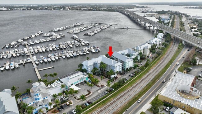 Building Photo - 875 NW Flagler Ave