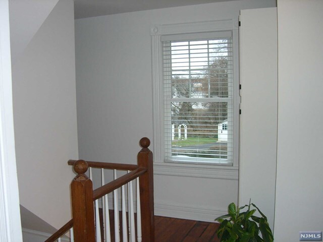 Building Photo - 27 Bellevue Terrace