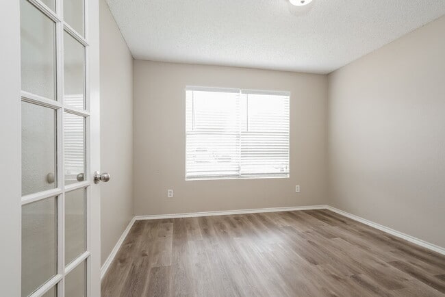 Building Photo - 316 Dakota Ridge Dr