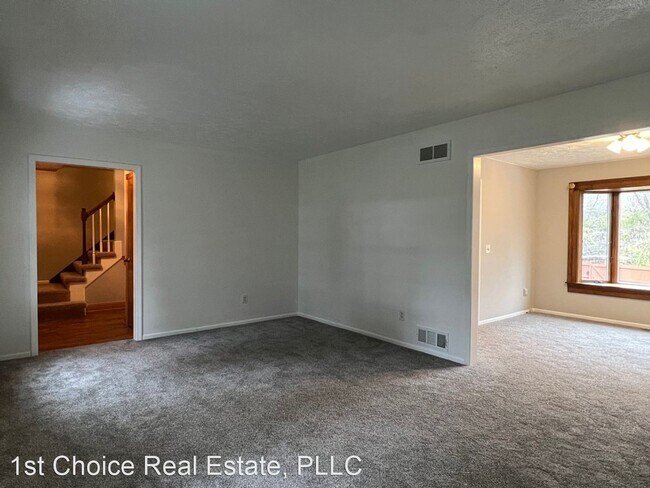 Building Photo - 3 br, 2.5 bath House - 1600 Hillside Drive