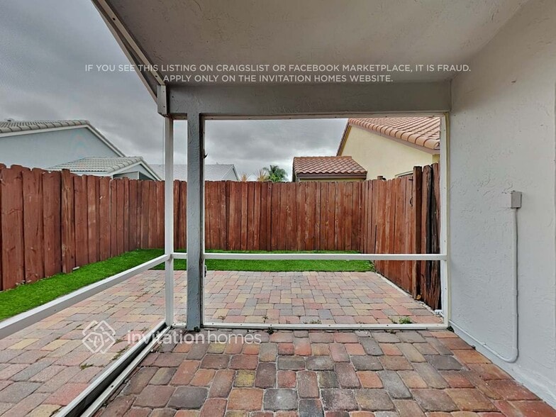 Building Photo - 7567 Stirling Bridge Blvd N