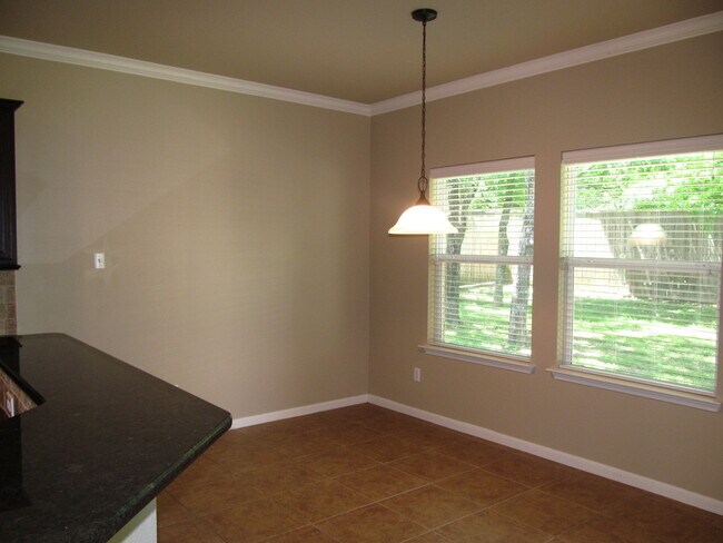 Building Photo - 2515 Twin Ridge Ct
