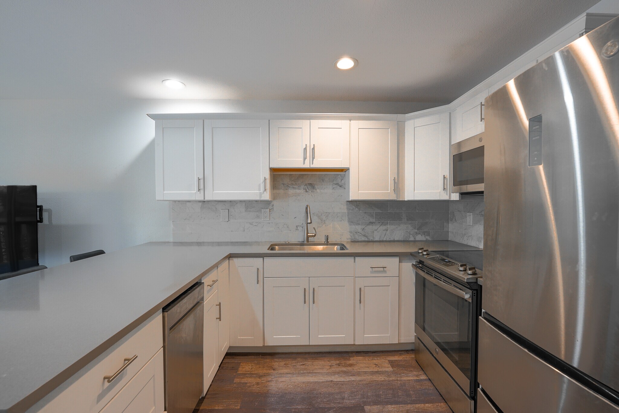 Building Photo - 77805 California Dr