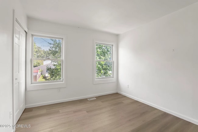 Building Photo - 37 Nautilus Ave