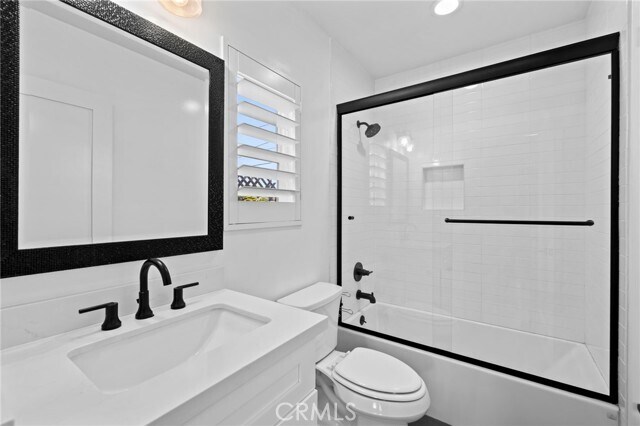 Building Photo - 827 N Lamer St