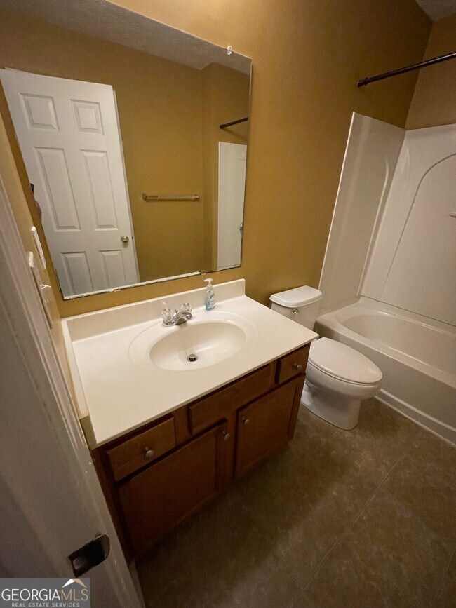 Building Photo - 363 Arrowhead Dr
