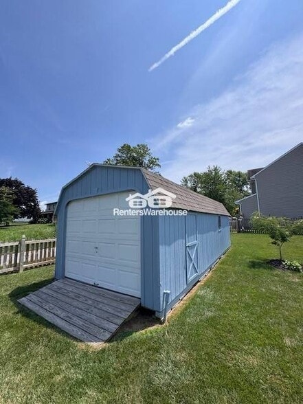 Building Photo - 3993 Dana Ave