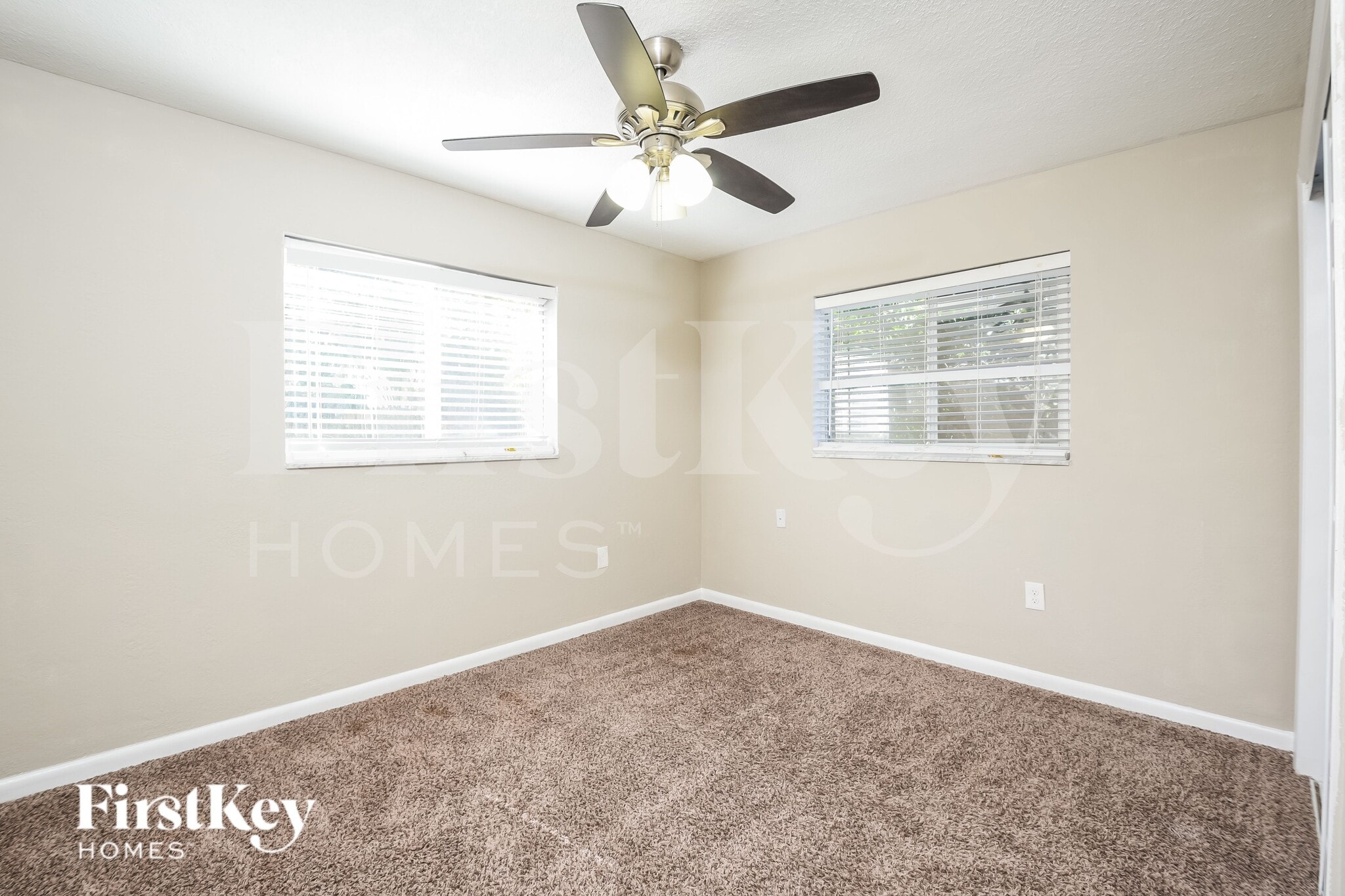 Building Photo - 425 Belair Ave