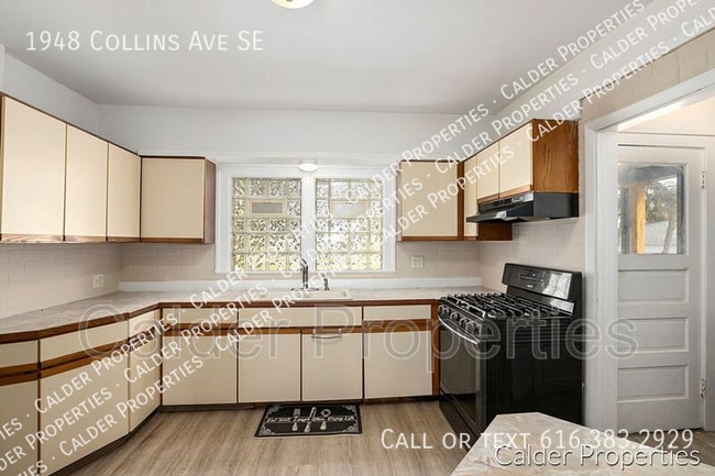 Building Photo - 1948 Collins Ave SE