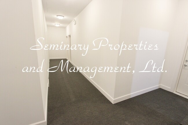 Building Photo - 3647 N Southport Ave