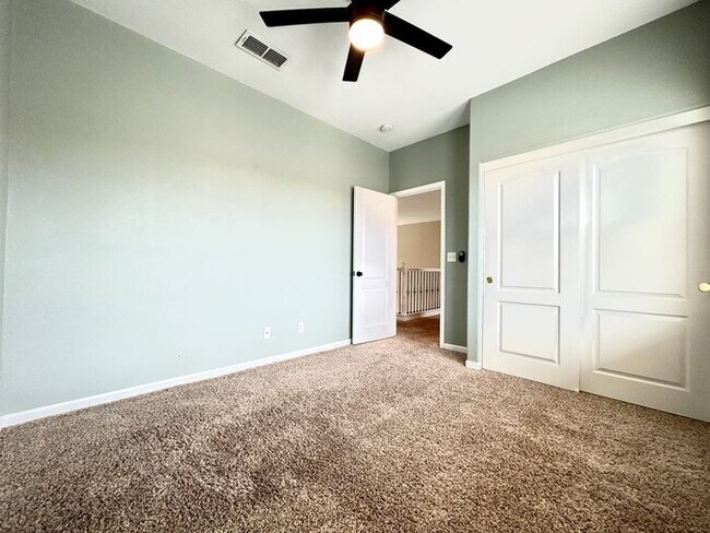 Building Photo - Gated Community! Beautiful 3bd/2.5bth in Folsom