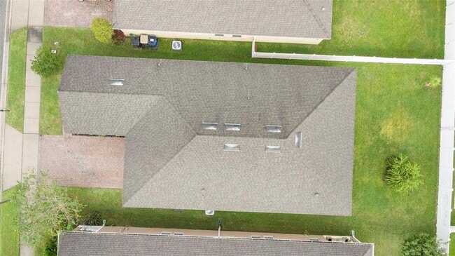Building Photo - 1497 Softshell St