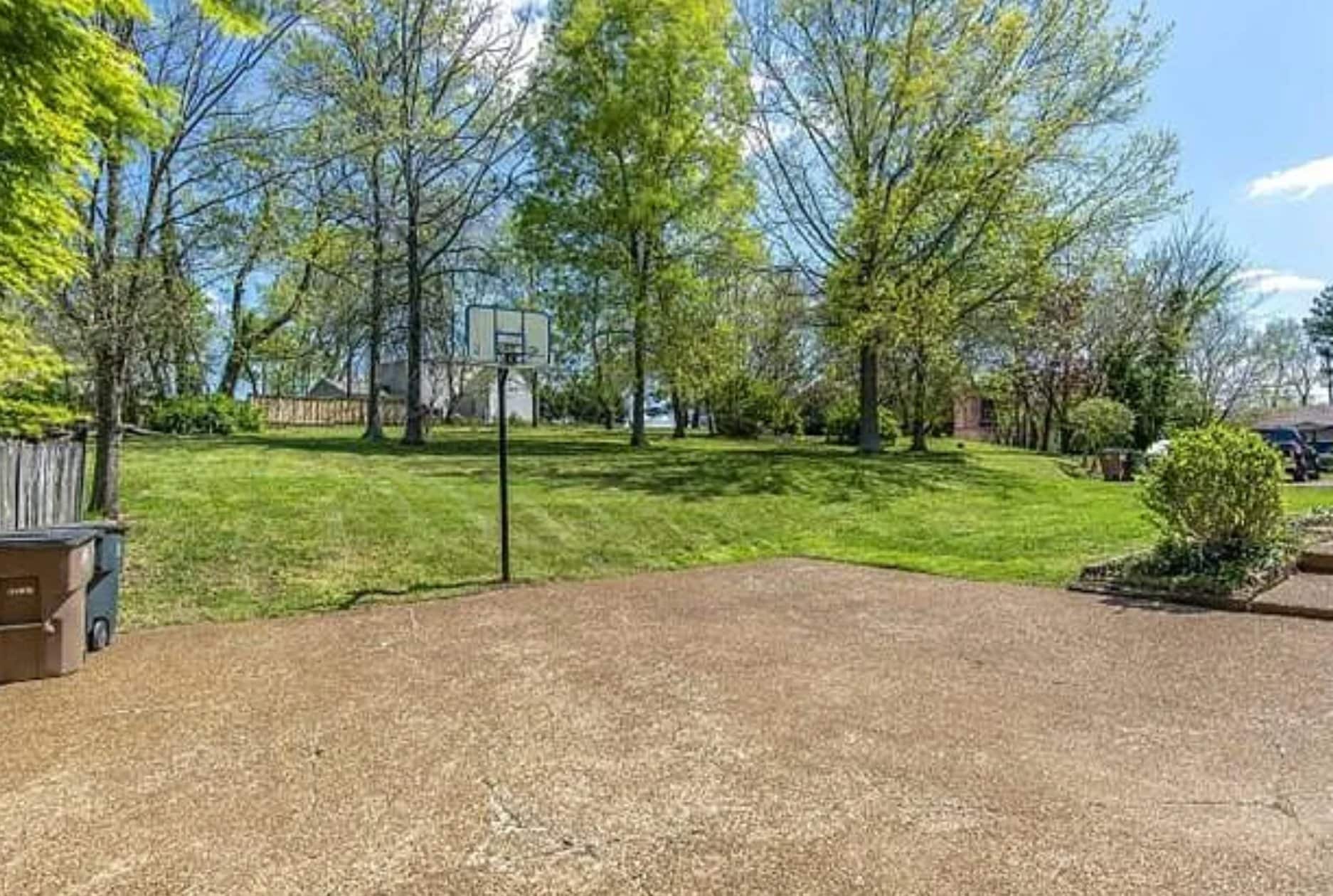 Building Photo - 609 Monte Carlo Dr