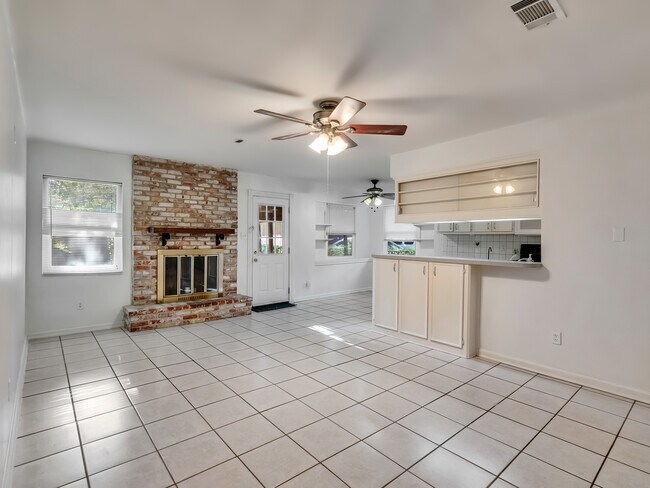 Building Photo - 15443 W Willowwind Cir