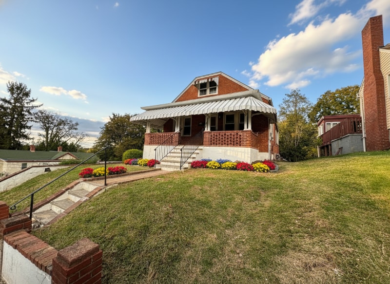 Primary Photo - 436 Action St