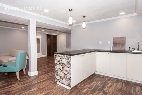 Building Photo - 4828 Bond-