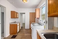 Building Photo - 147 Isbell St