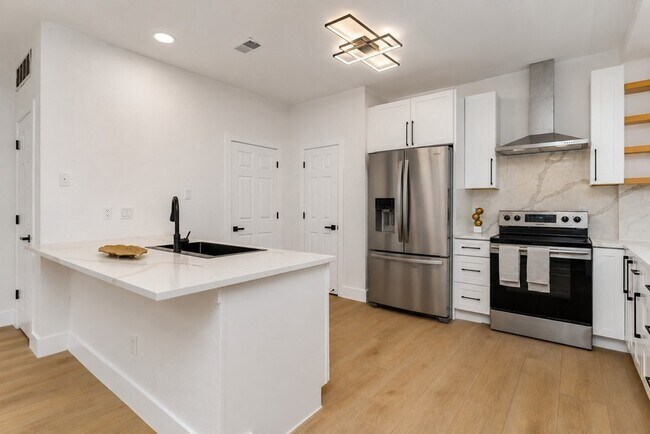 Building Photo - 17732 Windflower Way