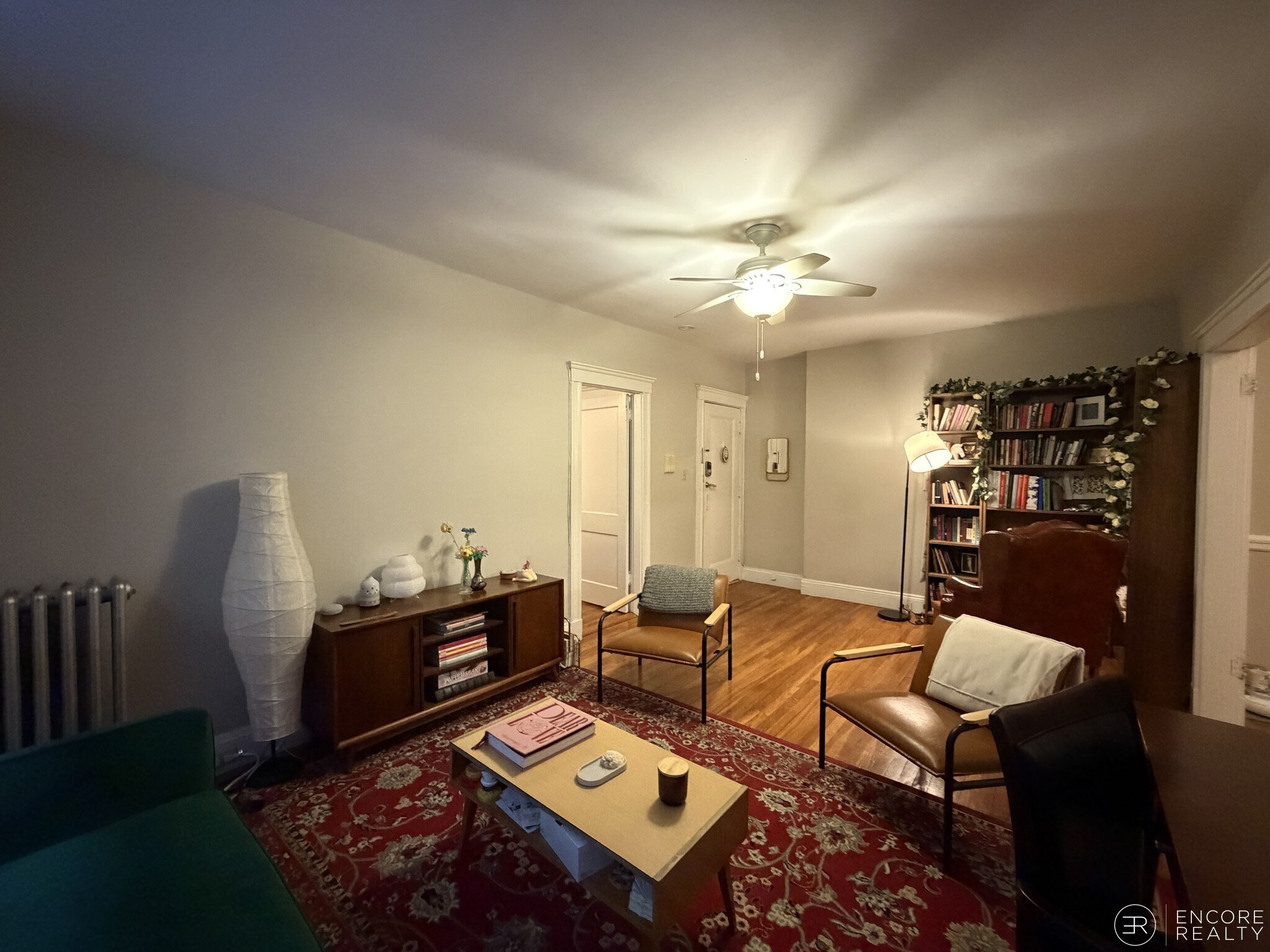 Building Photo - 11 Gray St