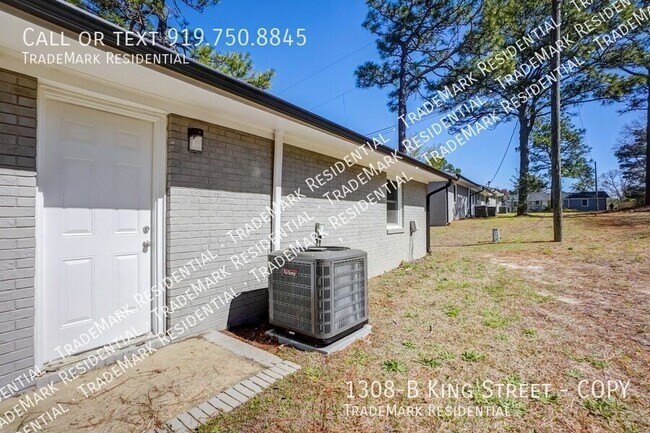 Building Photo - 1308 King St