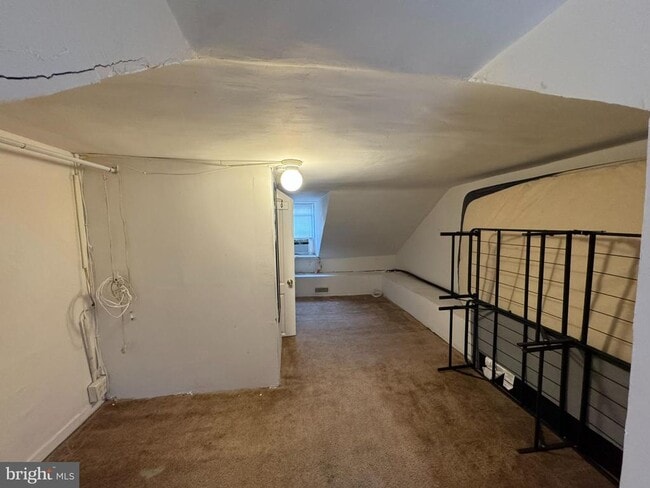 Building Photo - 1008 Stiles St