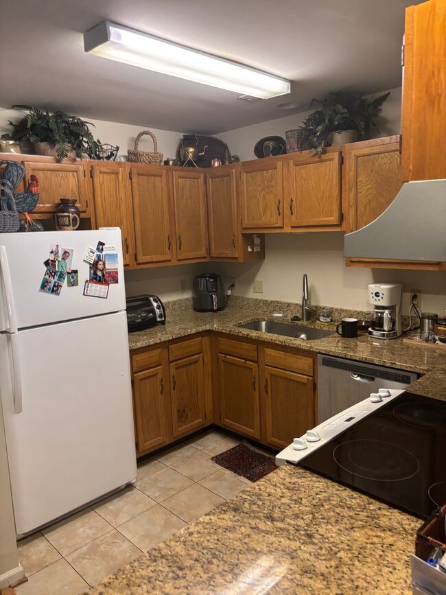 Building Photo - Great 3BR/2BA Townhouse in Mill Creek