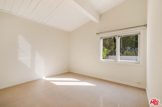 Building Photo - 1200 El Hito Cir