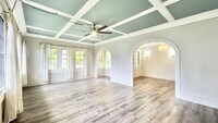 Building Photo - 2504 Rainbow Dr