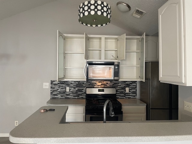 Kitchen - 16110 Fitchburg Cir