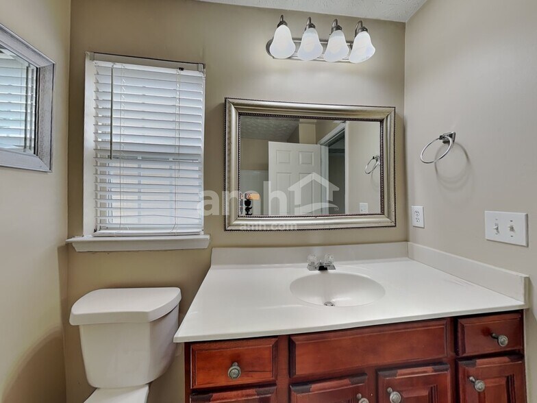 Building Photo - 125 Cobbler Cove Dr