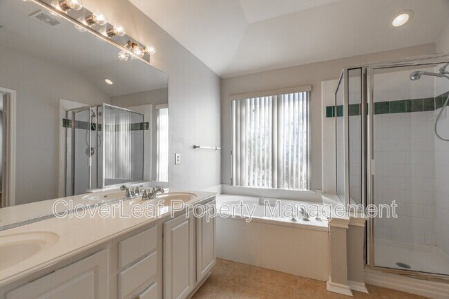 Building Photo - 21519 Rio Comal