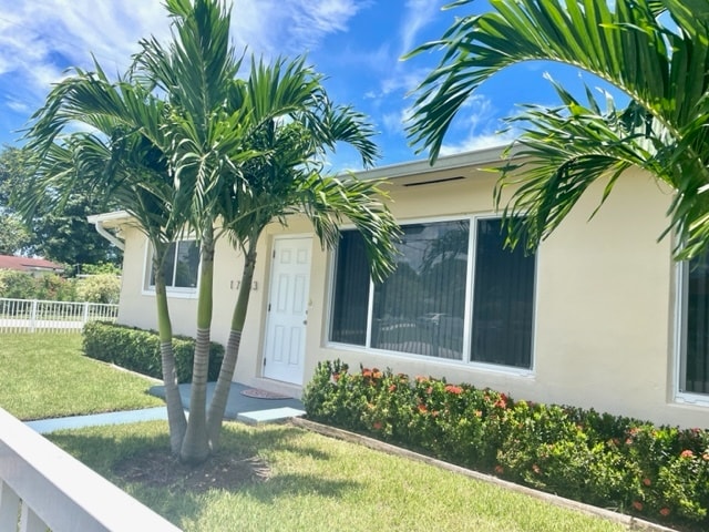 Building Photo - 17153 NE 3rd Ct