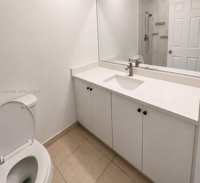 Building Photo - 2653 SW 51st St