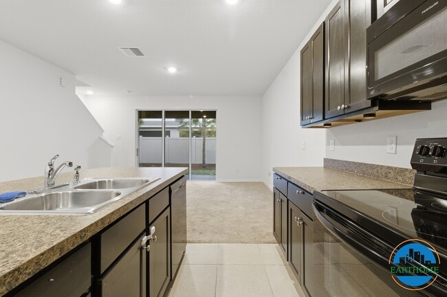 Building Photo - 3815 Rippaso Pl