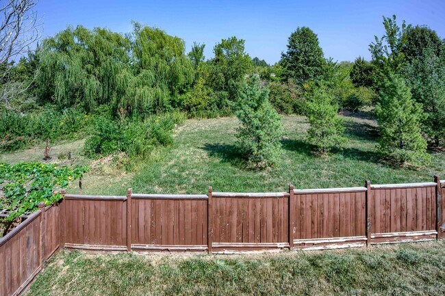 Building Photo - 15523 Valley View Dr