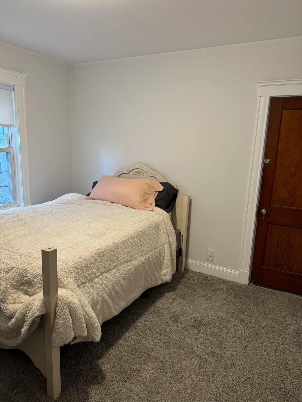 Building Photo - 695 Adams St