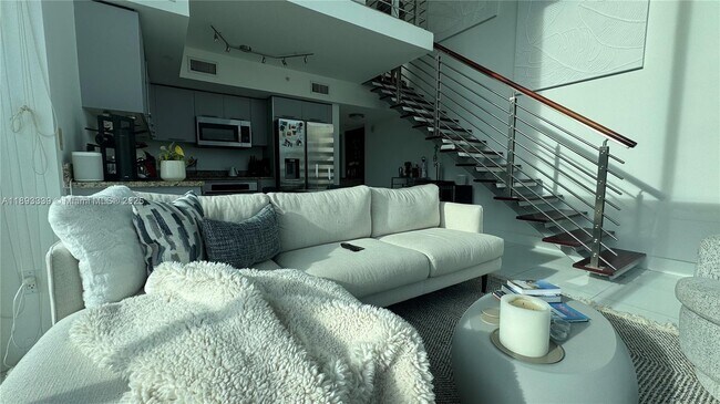 Primary Photo - 41 SE 5th St