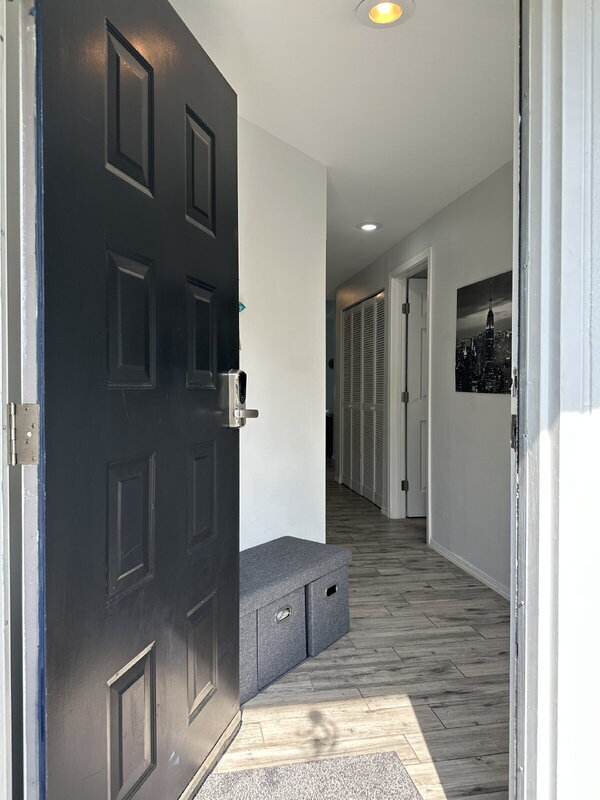 Building Photo - 11818 NE 105th Ct