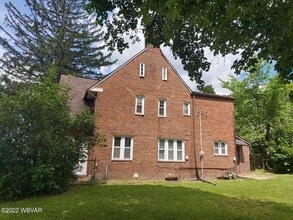Building Photo - 1604 High St
