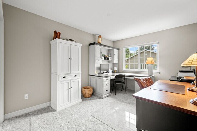 Building Photo - 8040 S Jasmine Cir