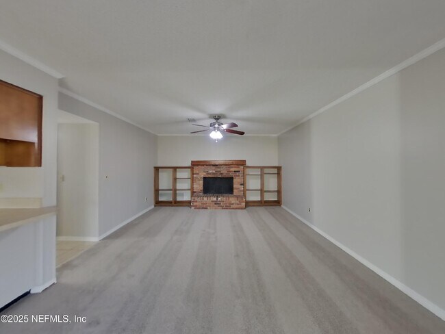 Building Photo - 2036 Pompano Pkwy