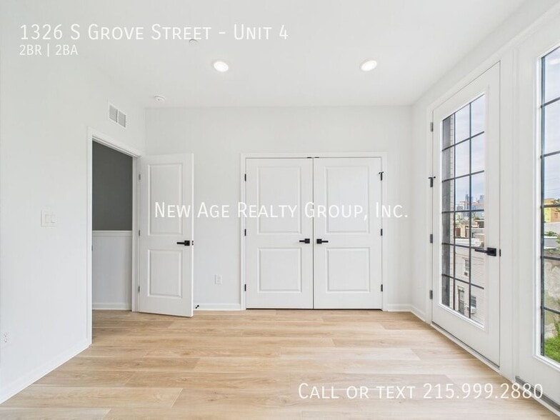 Building Photo - 1326 S Gross St