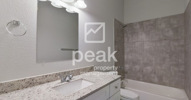 Building Photo - $1515! Beautiful Corner lot home in Fort Worth! Available NOW!
