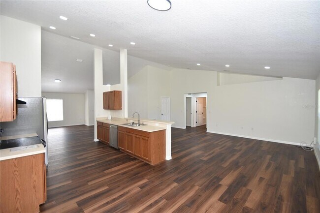 Building Photo - 33 Prattwood Ln