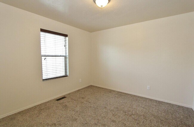 Building Photo - Single-Level Home in Meridian